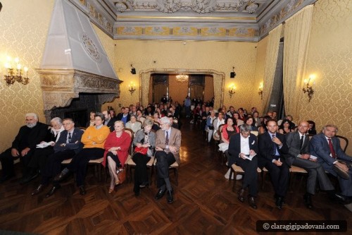 Sala gremita