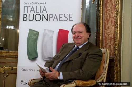 Il giornalista e critico Enzo Vizzari