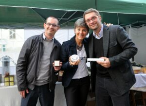 Il cioccolatiere Lorenzo Zuccarello, da sinistra, Clara Vada Padovani e Mattia Pariani