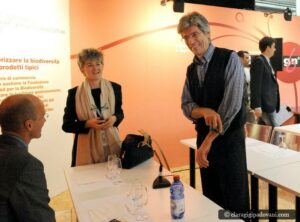 Prima dell'inizio della degustazione con presentazione di "CioccolaTorino" e di un video