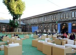 Il cortile con la Terrazza Martini