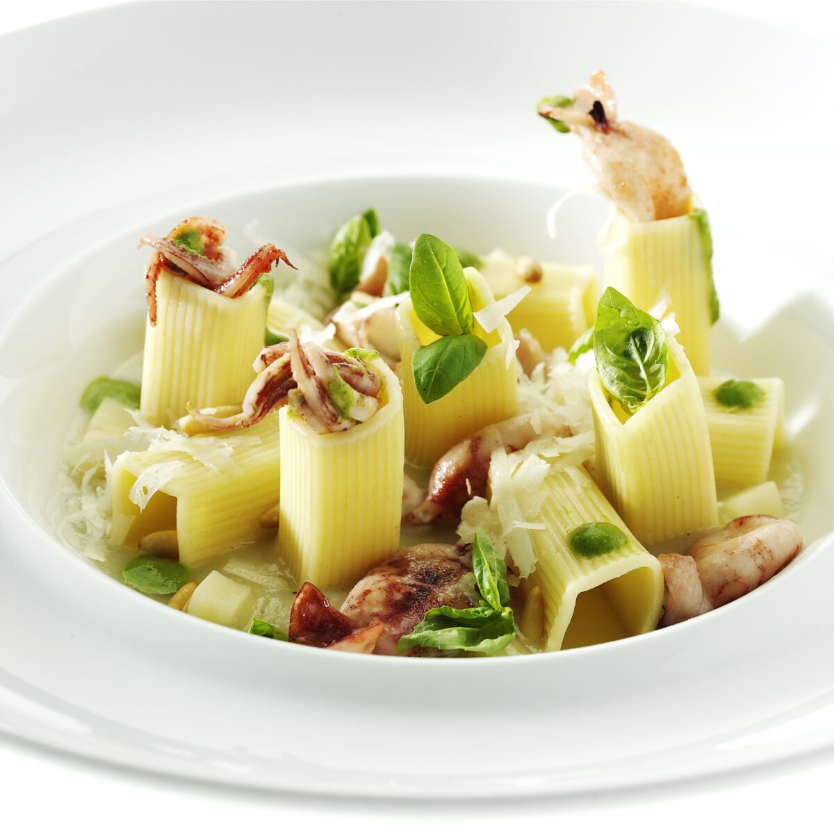 Pasta con patate, totani  e pecorino