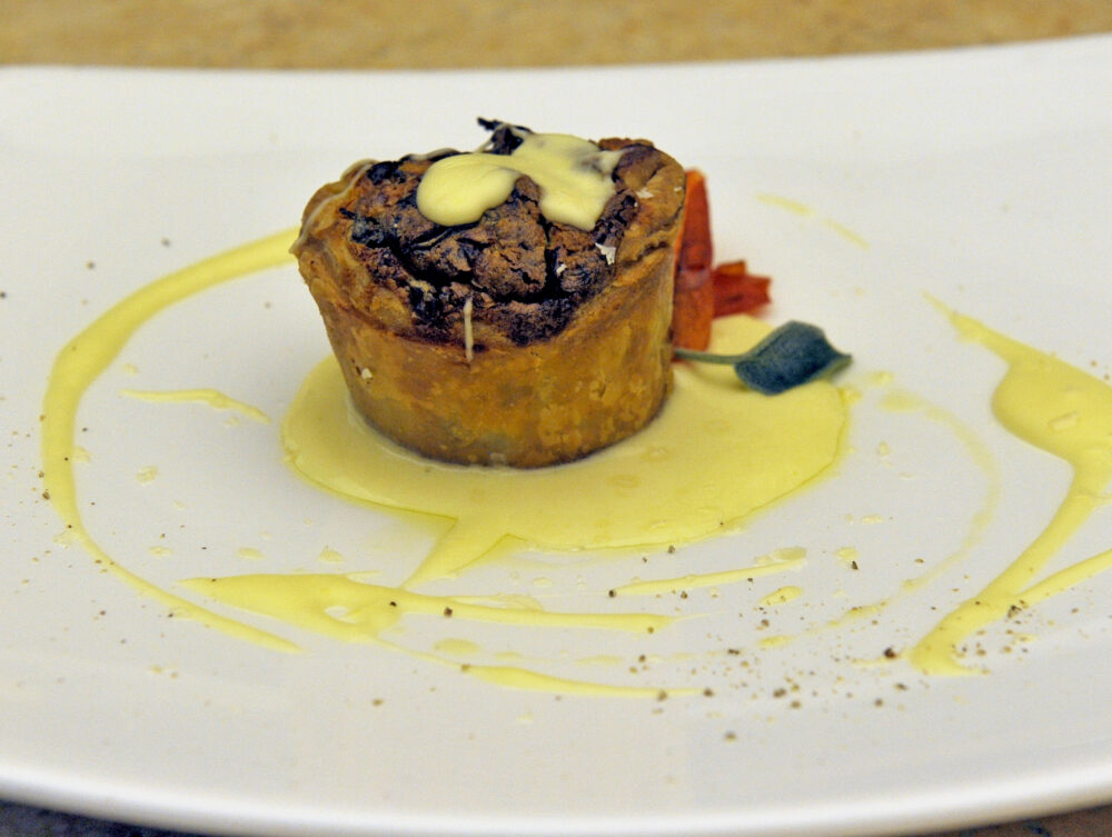 Tortino di frolla ai carciofi con cioccolato bianco